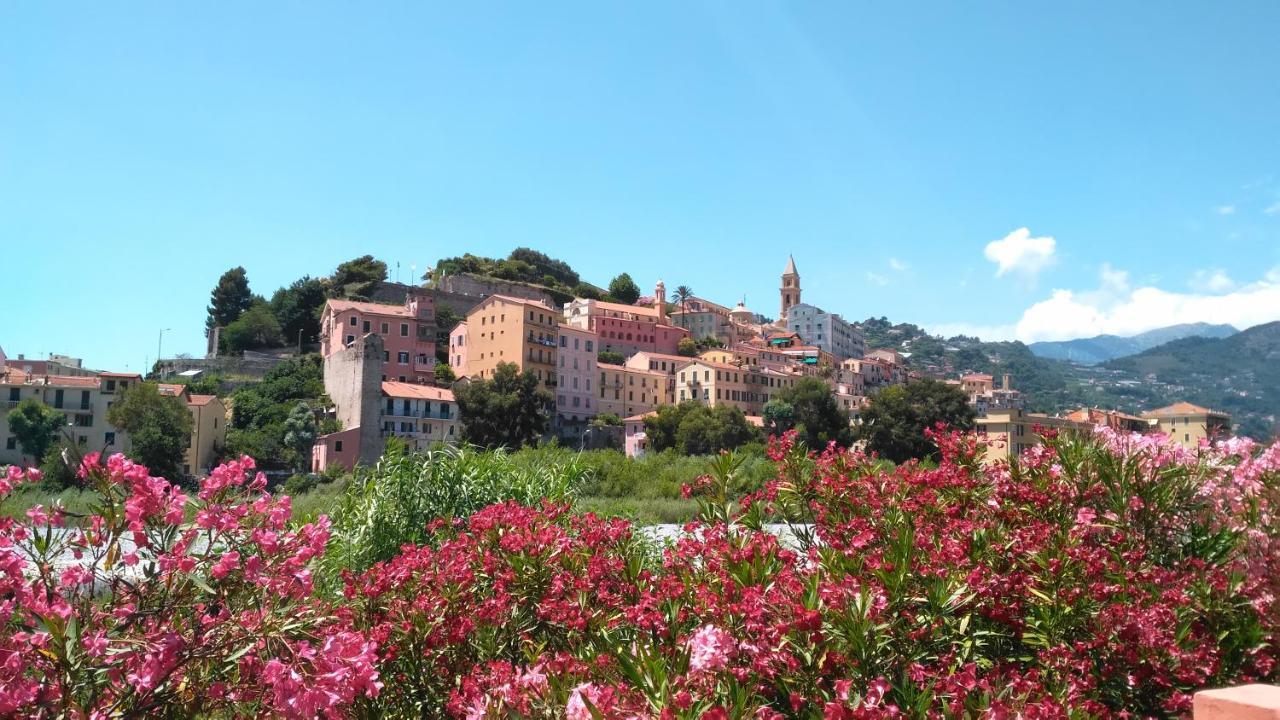 Casa Al Mare Apartment Ventimiglia Luaran gambar