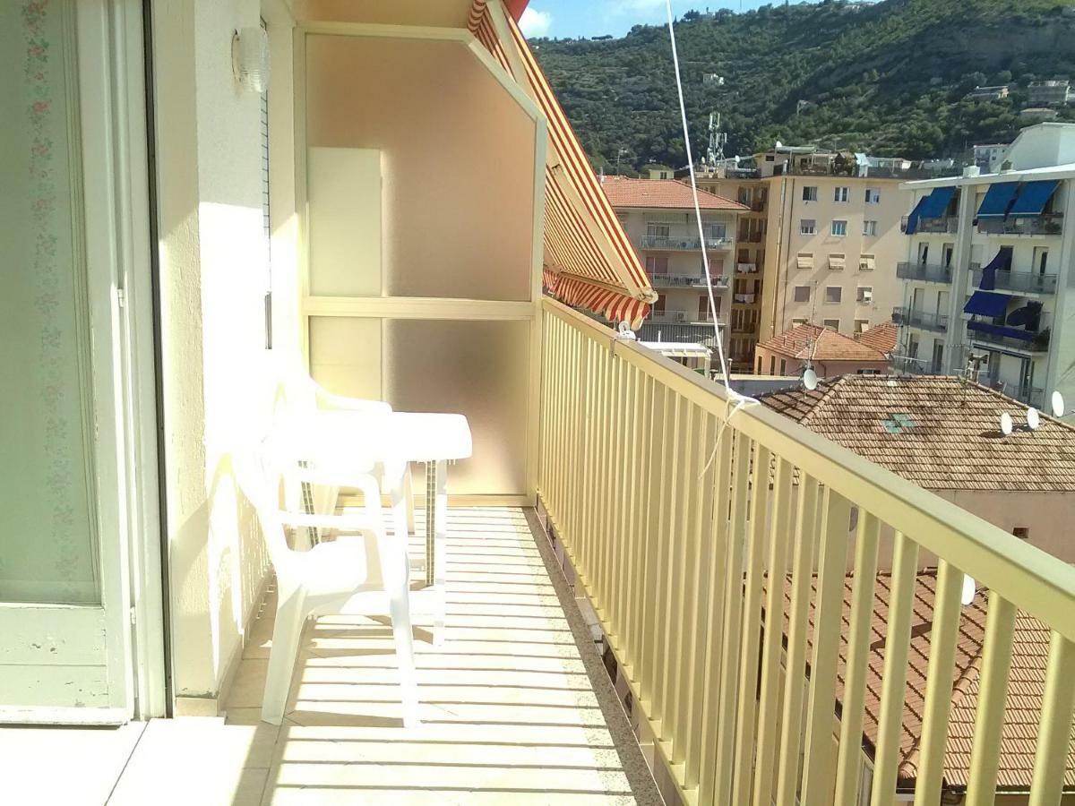 Casa Al Mare Apartment Ventimiglia Luaran gambar