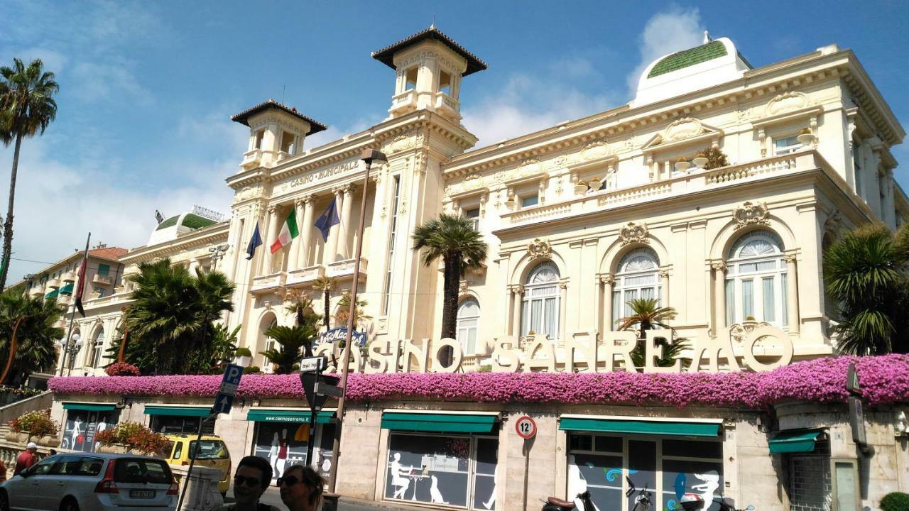 Casa Al Mare Apartment Ventimiglia Luaran gambar