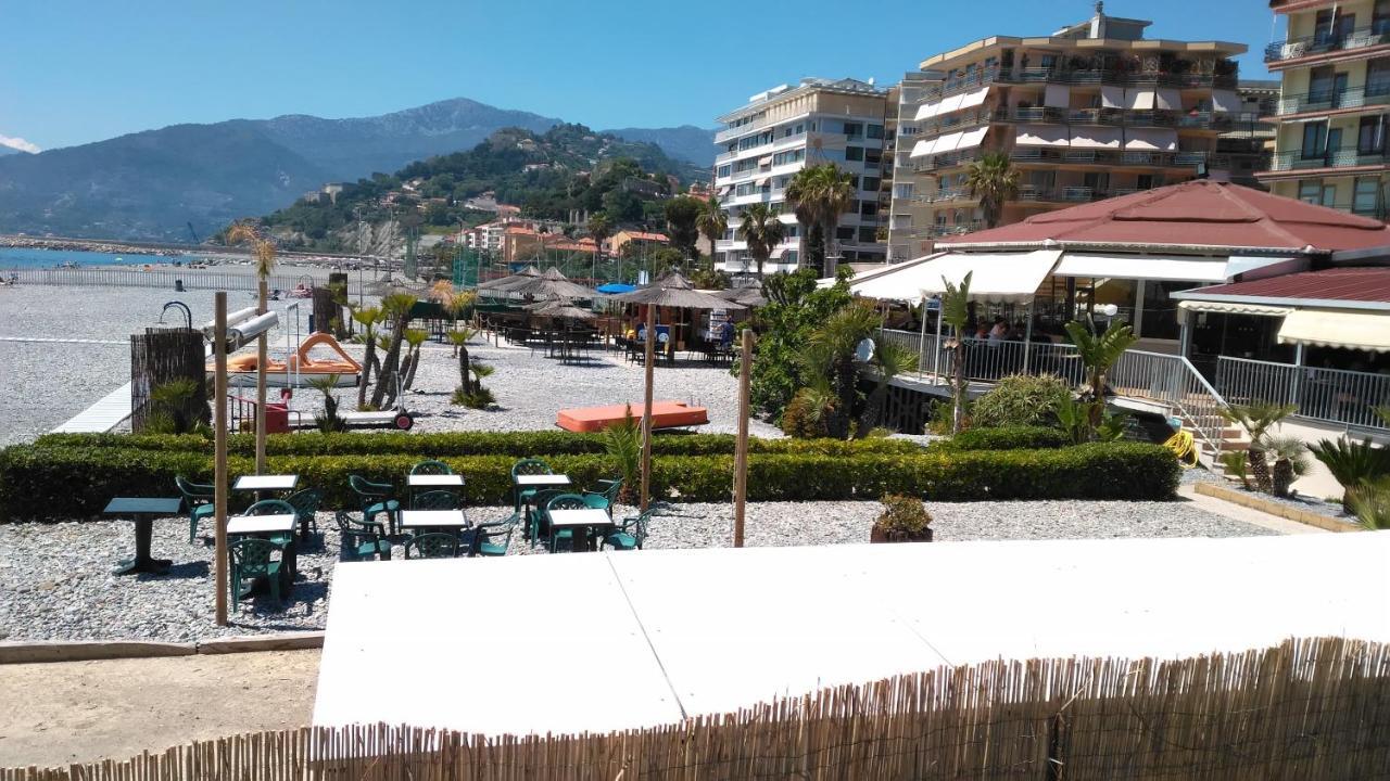 Casa Al Mare Apartment Ventimiglia Luaran gambar